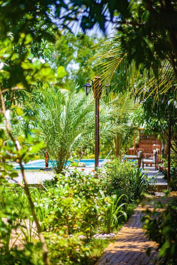 Hoang Phuc Resort Rach Gia Exterior photo
